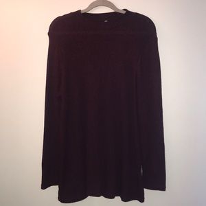massini burgundy longer style sweater. size xl.